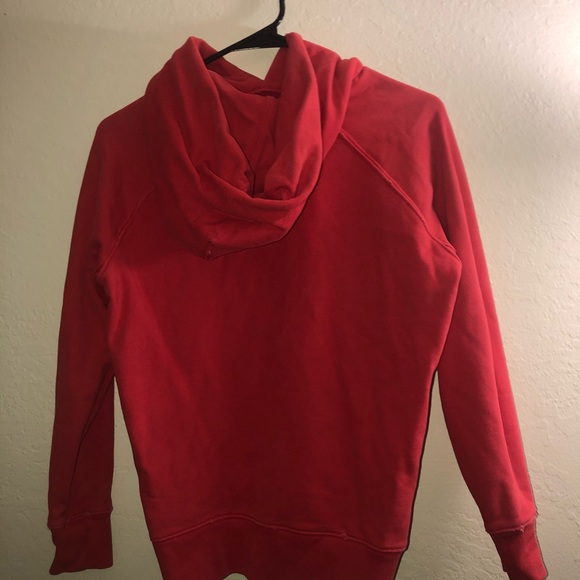Levi’ absolutely adorable Red Hoodie - Picture 6 of 6